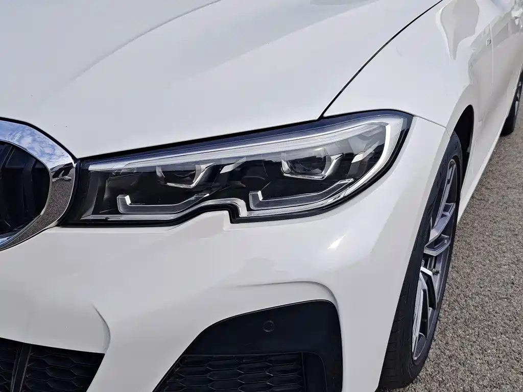 BMW 3 Series — миниатюра 18