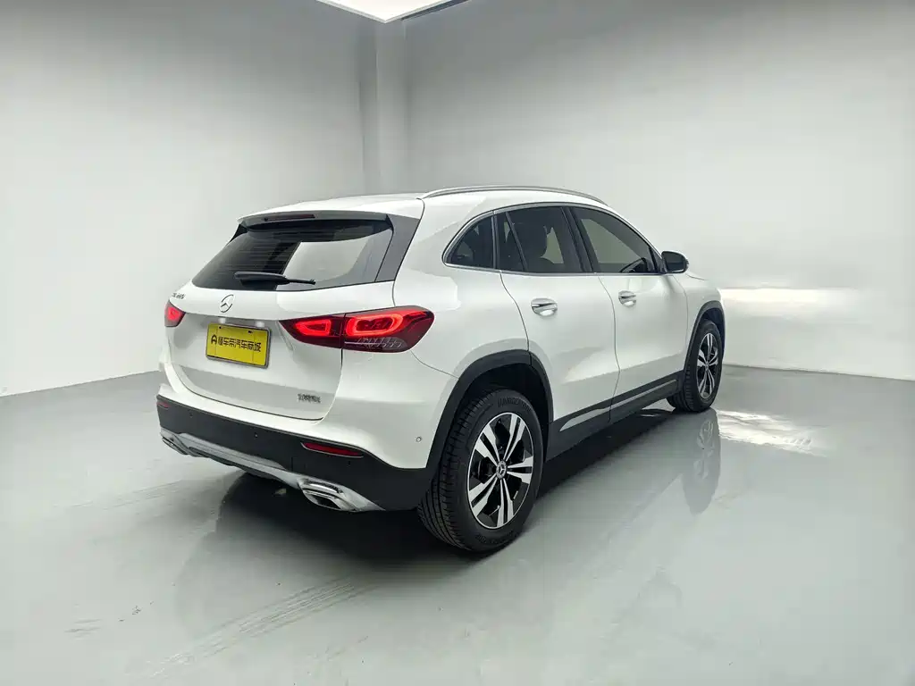 Mercedes-Benz GLA — миниатюра 9