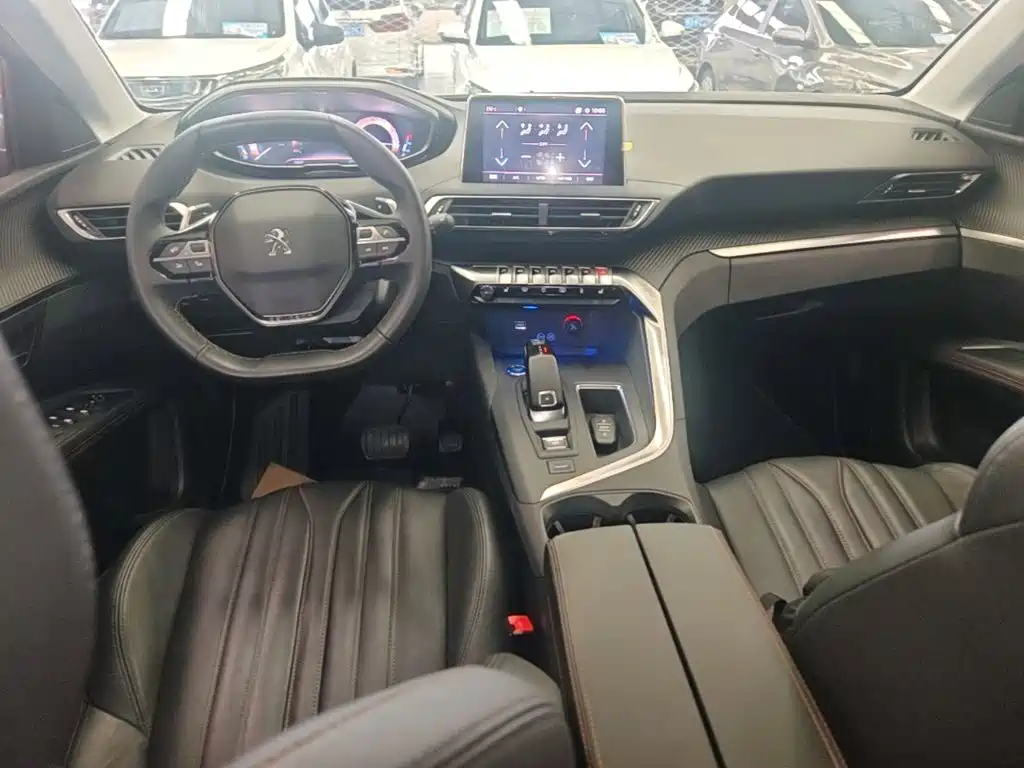 Peugeot 5008 — миниатюра 6