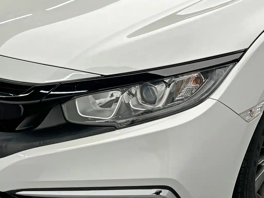 Honda Civic — миниатюра 9