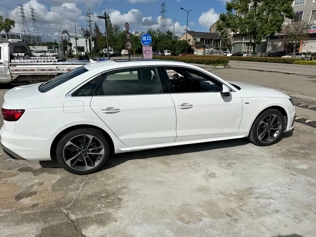 Audi A4L — миниатюра 4
