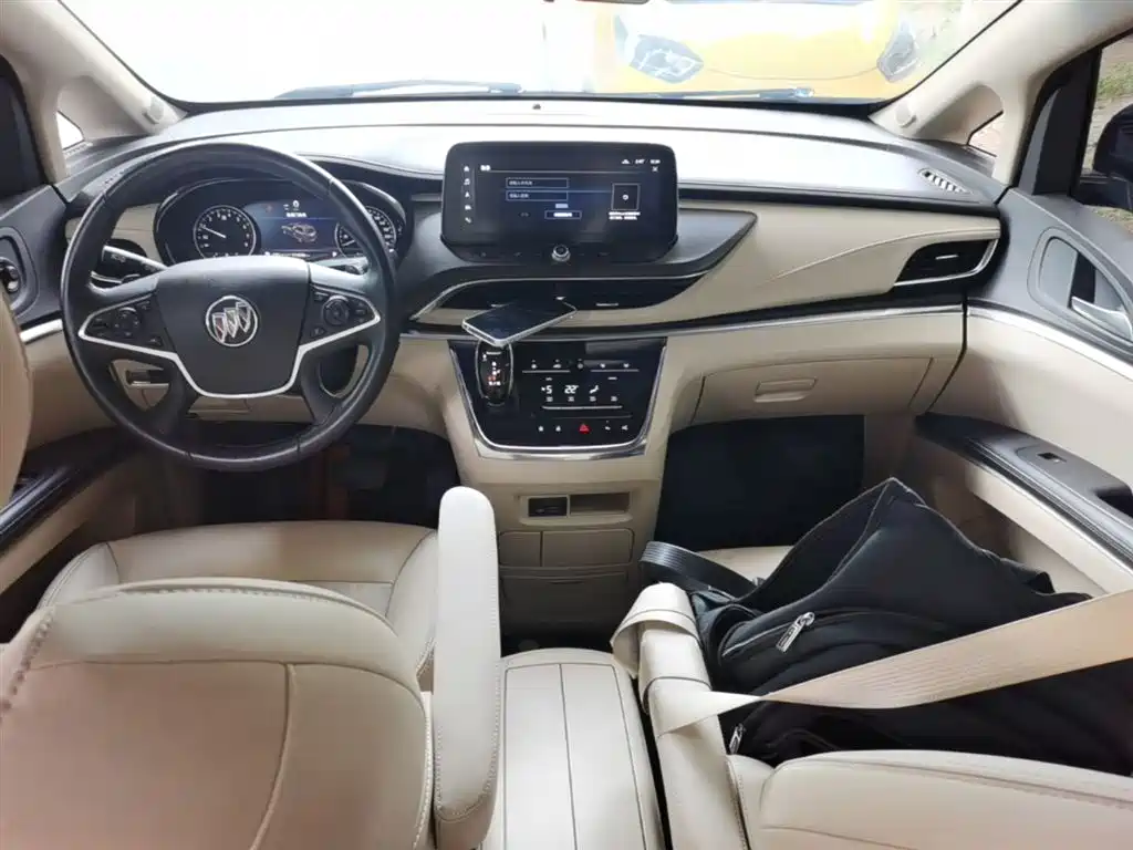 Buick GL8 2023 Luxury