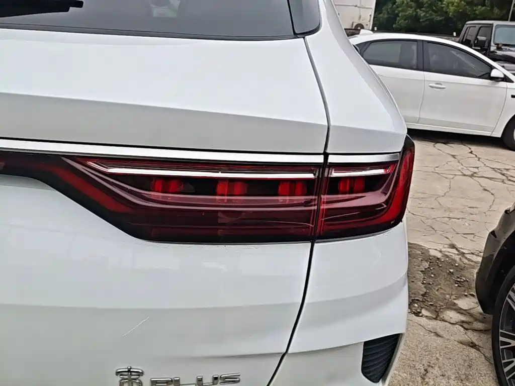 BYD PLUS New Energy — миниатюра 8