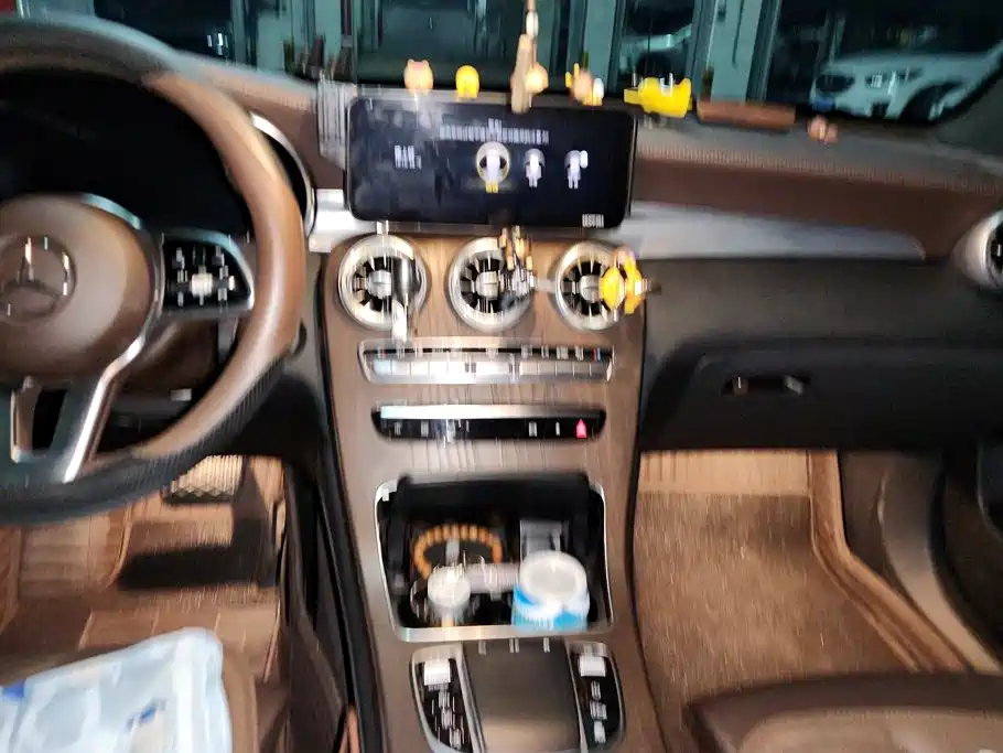Mercedes-Benz GLC — миниатюра 13
