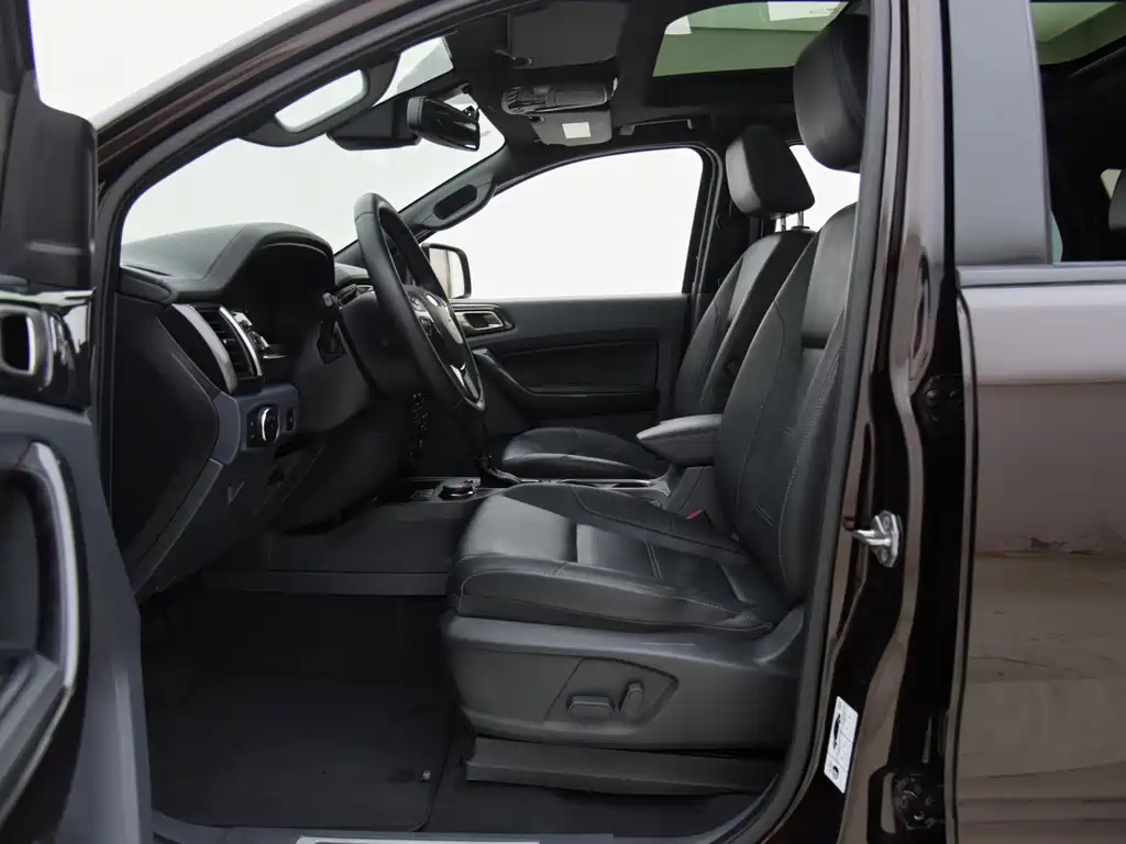 Ford Everest — миниатюра 7