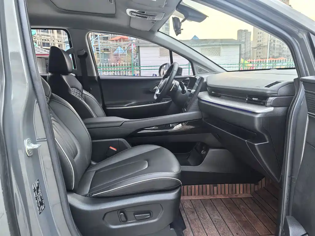 Hyundai Custo — миниатюра 9