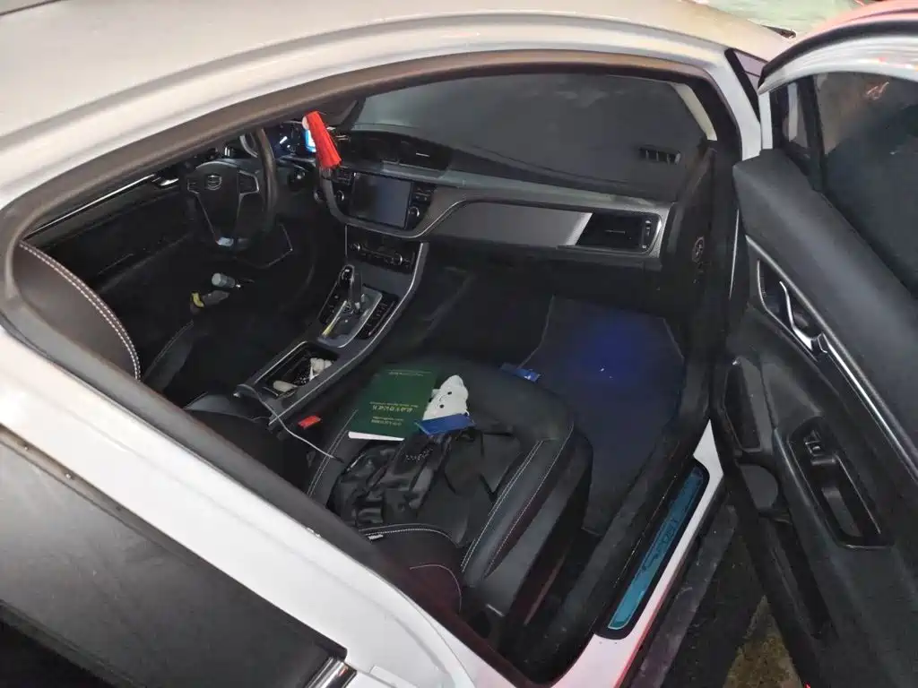 Geely Emgrand GS — миниатюра 19
