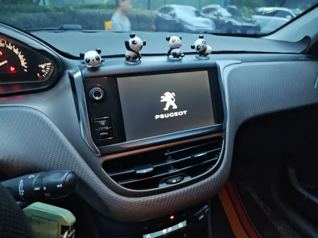Peugeot 2008 — миниатюра 14