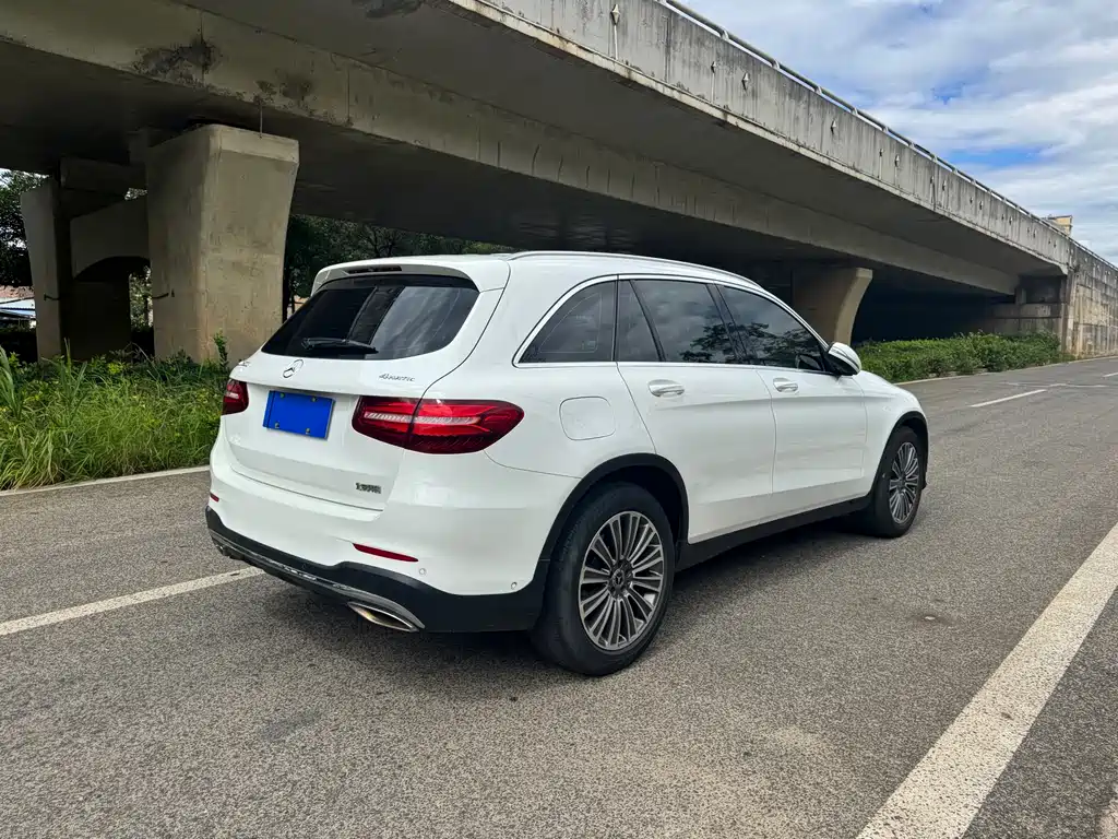 Mercedes-Benz GLC 2017 GLC 260 4MATIC