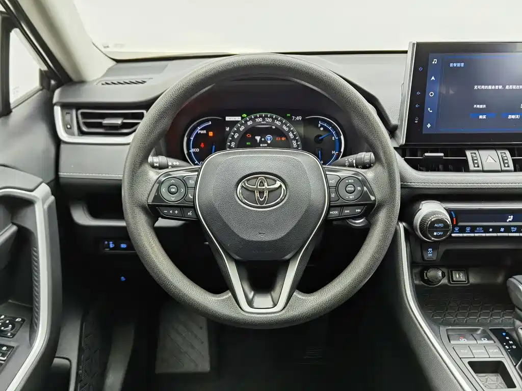 Toyota RAV4 — миниатюра 11