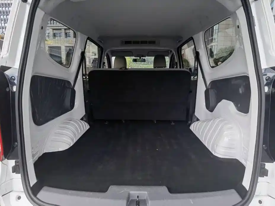 Wuling Hongguang EV — миниатюра 7