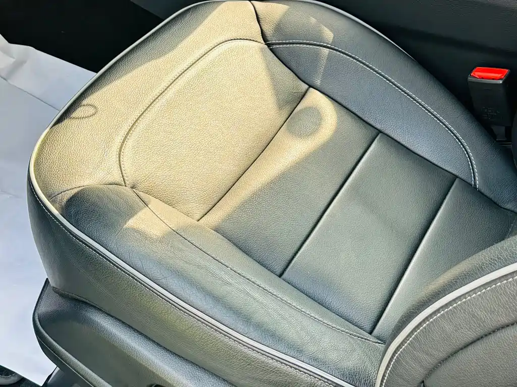 Mercedes-Benz M-Class — миниатюра 11