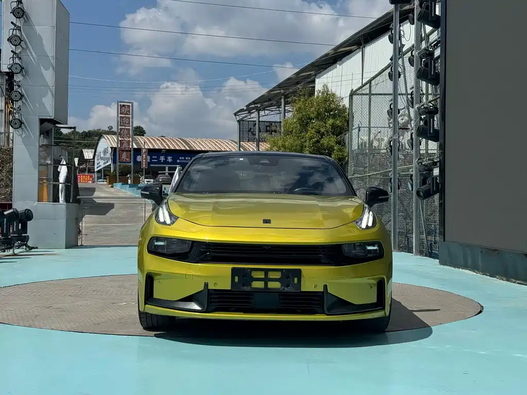 Lynk & Co 03 — миниатюра 2
