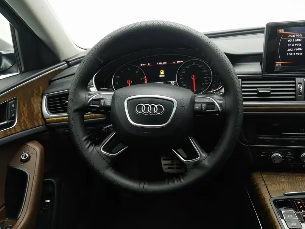Audi A6L — миниатюра 11