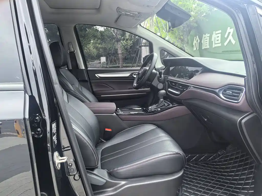 GAC Motor Trumpchi M6 — миниатюра 10