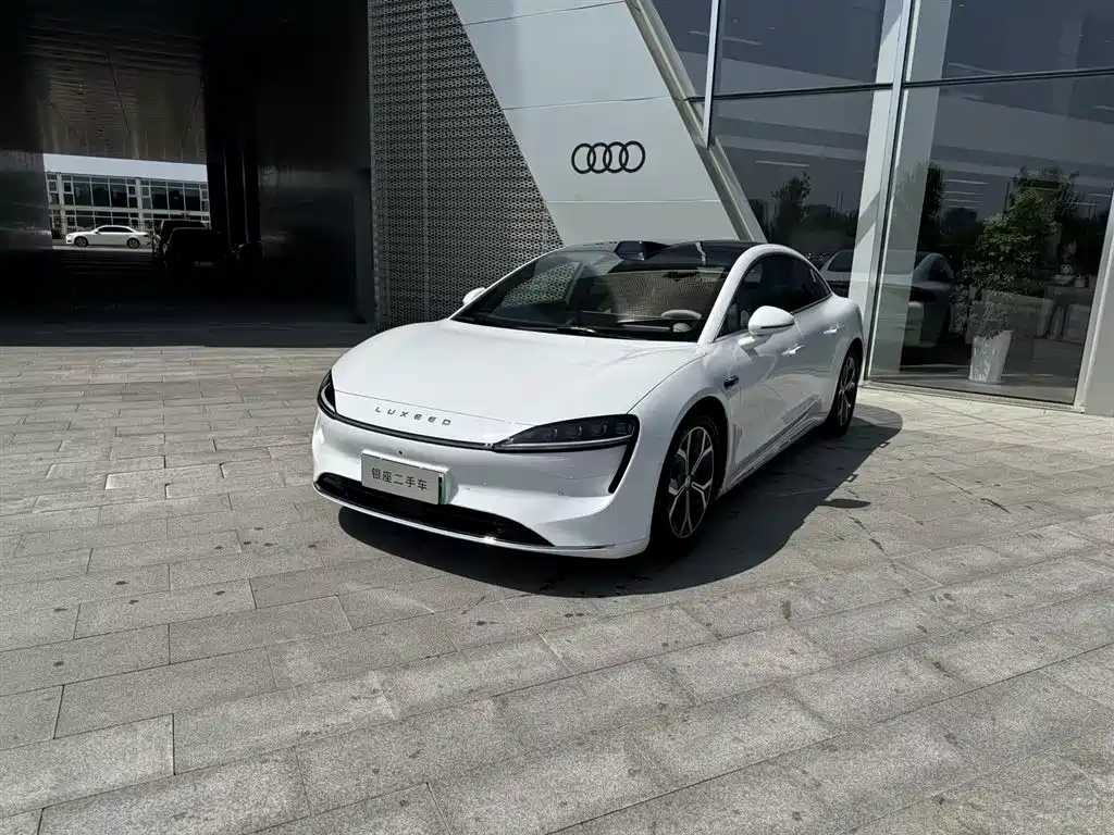 Luxeed Zhijie S7 2025
