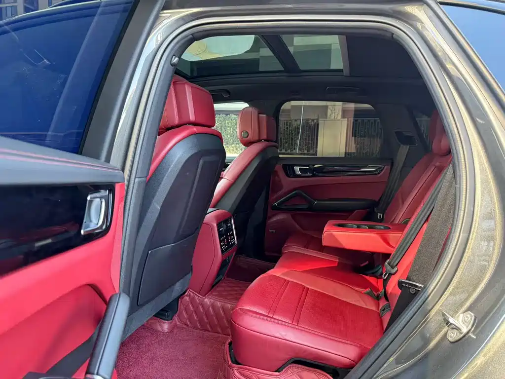 PORSCHE CAYENNE NEW ENERGY