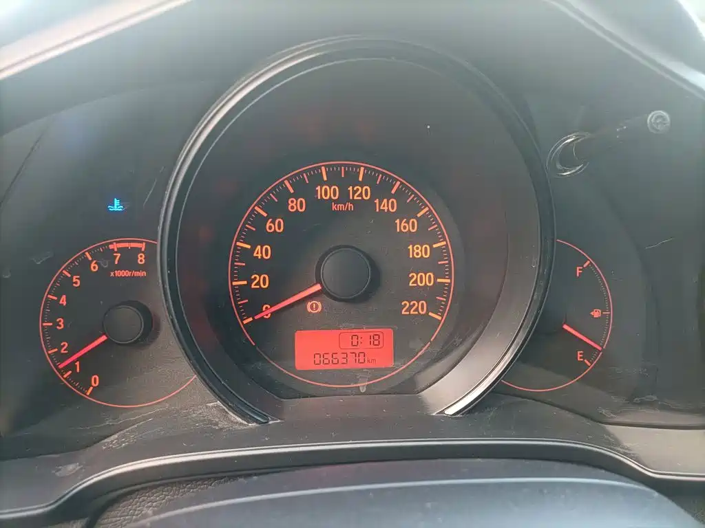 Honda Fit — миниатюра 12