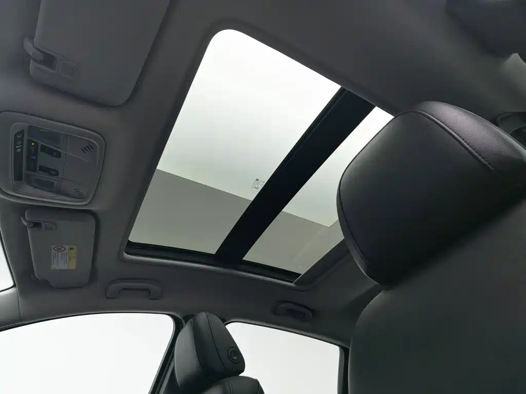Chevrolet Malibu XL — миниатюра 14