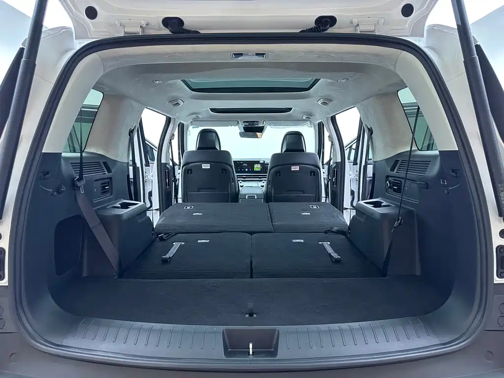 Hyundai Santa Fe — миниатюра 31