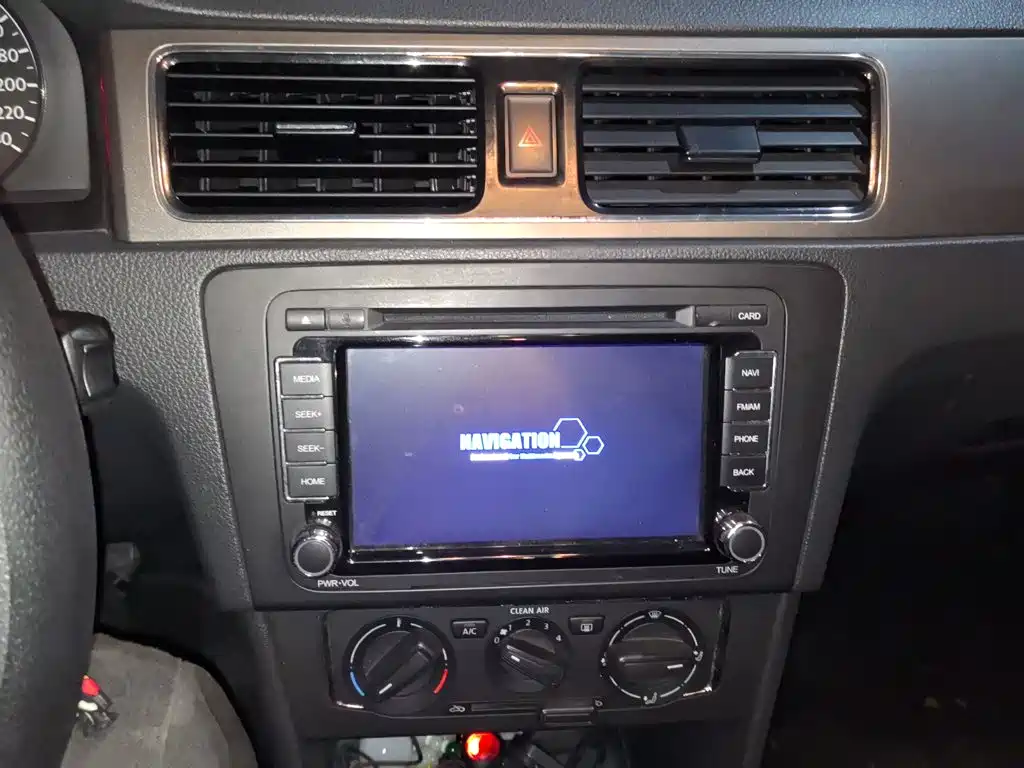 Volkswagen Santana — миниатюра 14