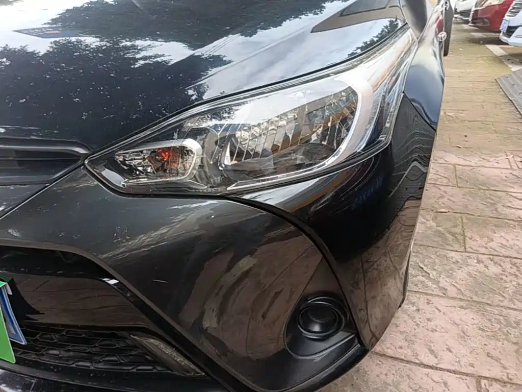 Toyota Yaris L — миниатюра 24