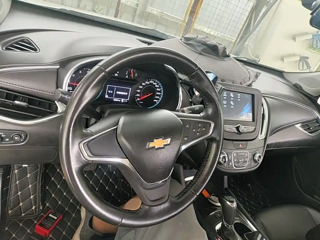 Chevrolet Malibu XL — миниатюра 10