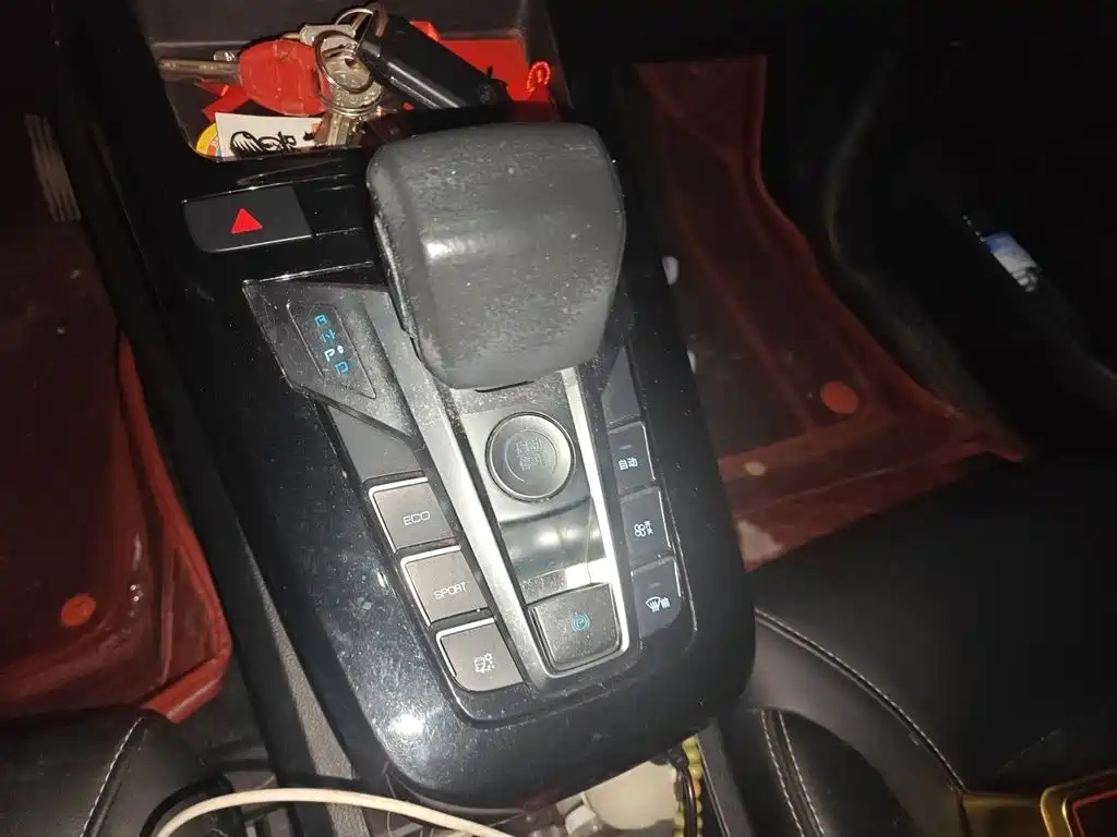 BYD Yuan EV — миниатюра 7