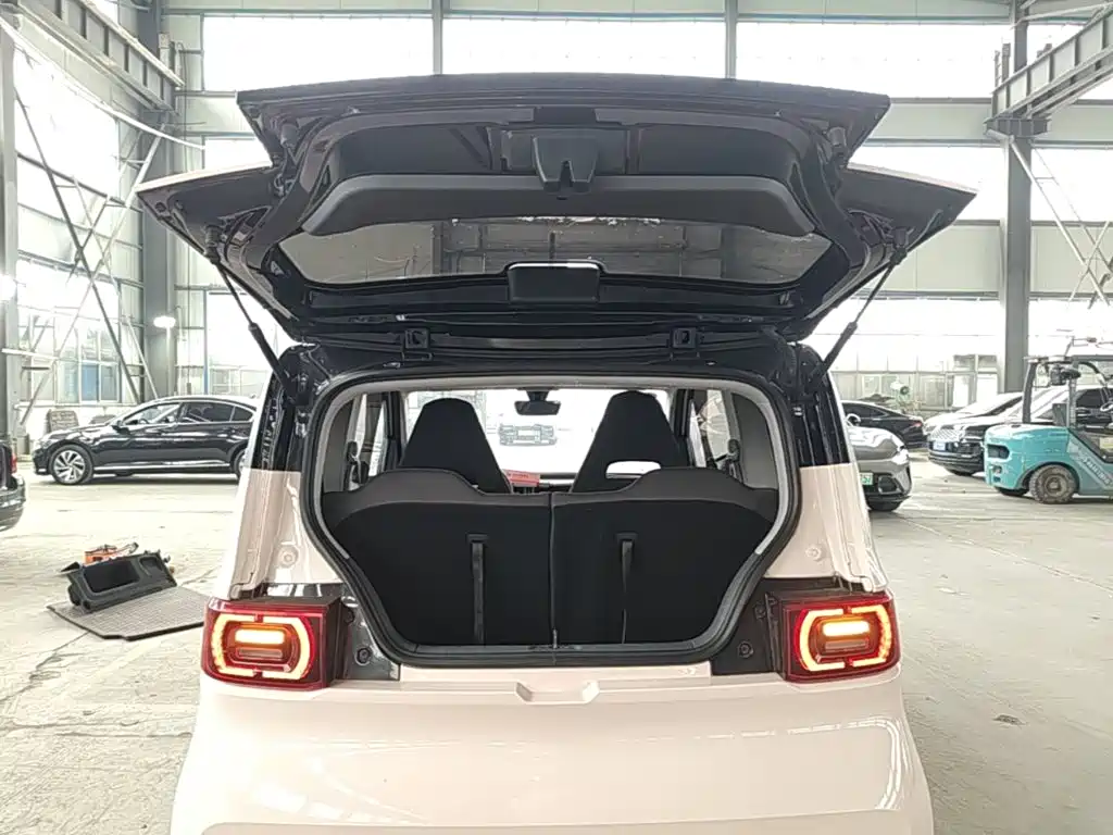 Wuling MINIEV — миниатюра 19