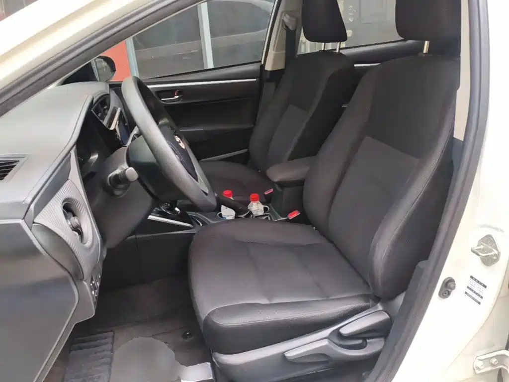 Toyota Levin Twin Engine E+ — миниатюра 15