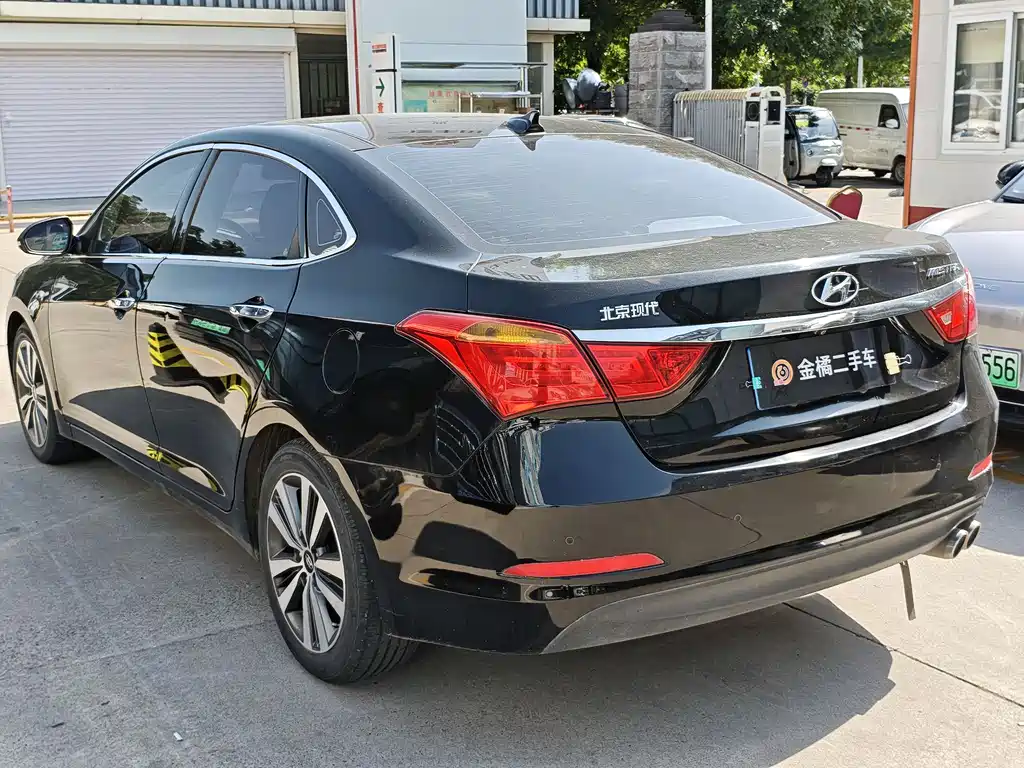 Hyundai Mistra 2016 1.8L AT Luxury DLX