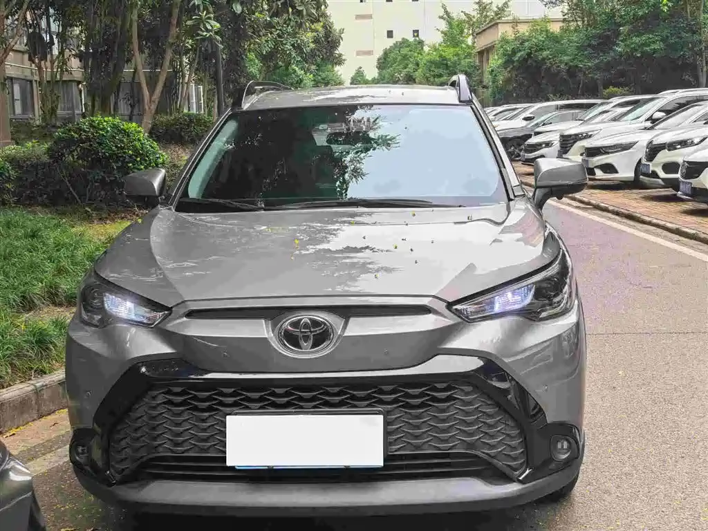 Toyota Frontlander — миниатюра 2