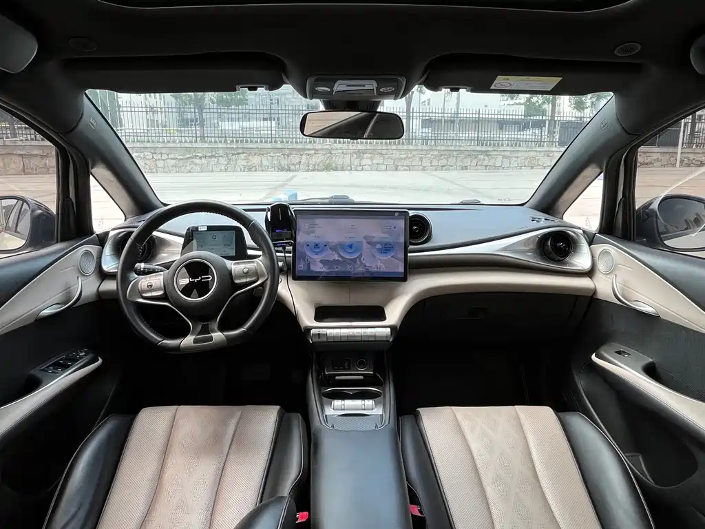 BYD Dolphin — миниатюра 8