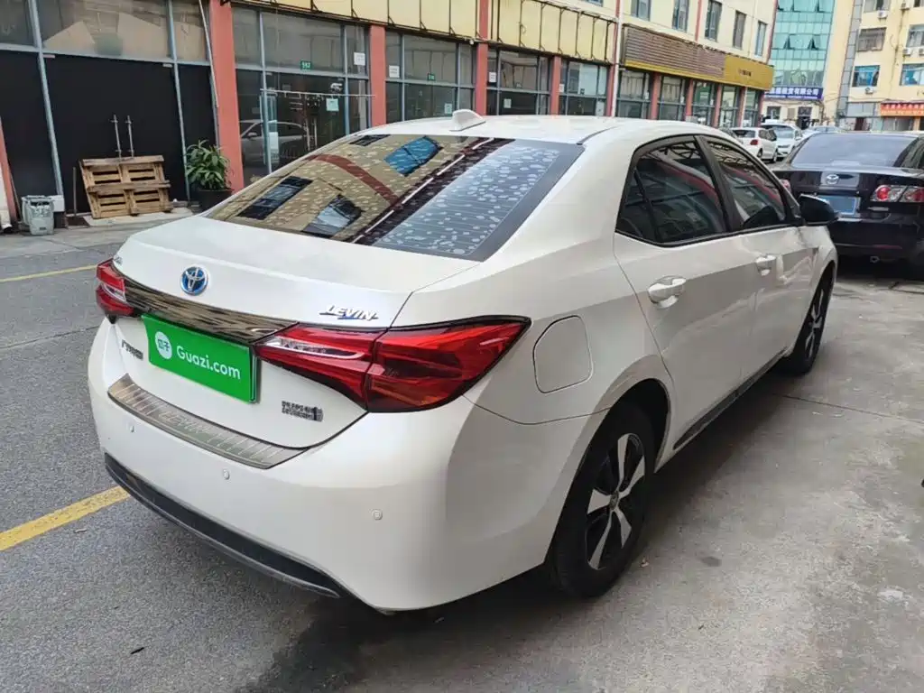 Toyota Levin Twin Engine E+ — миниатюра 7