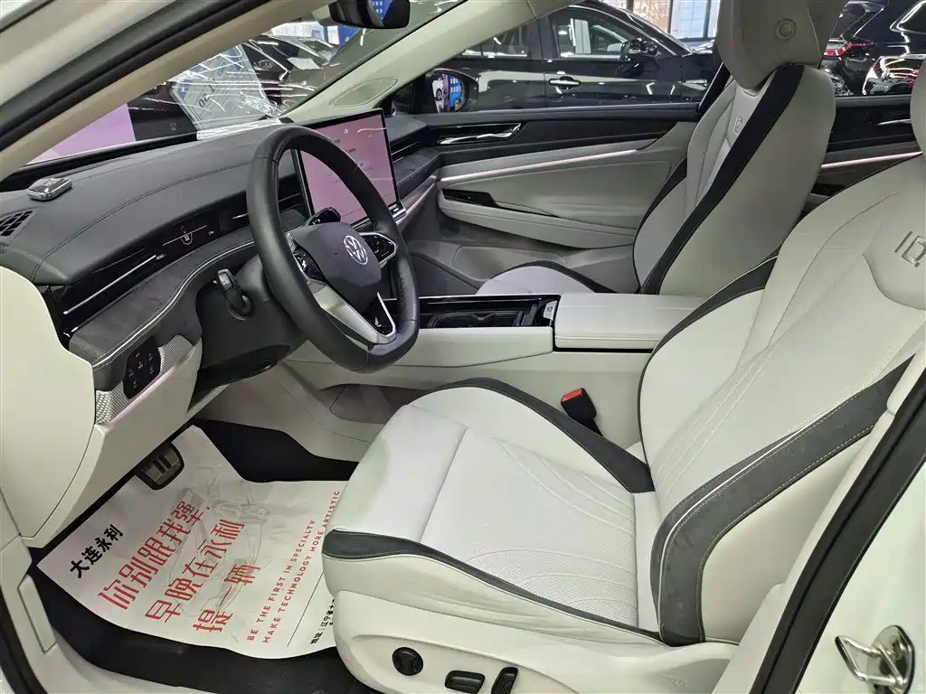 VOLKSWAGEN ID.7 VIZZION