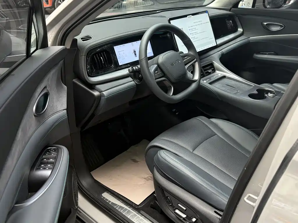 BYD SEA LION 07 DM I