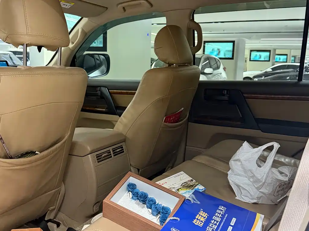 Toyota Land Cruiser 2014 4.0L AT