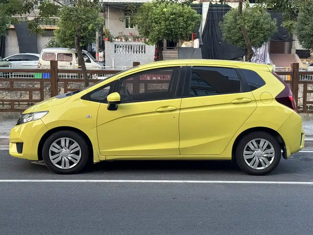 Honda Fit — миниатюра 3