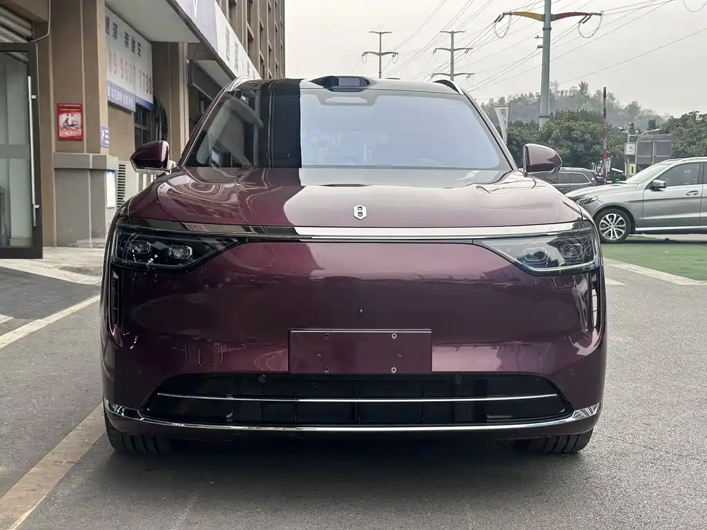 AITO ASK THE WORLD M8