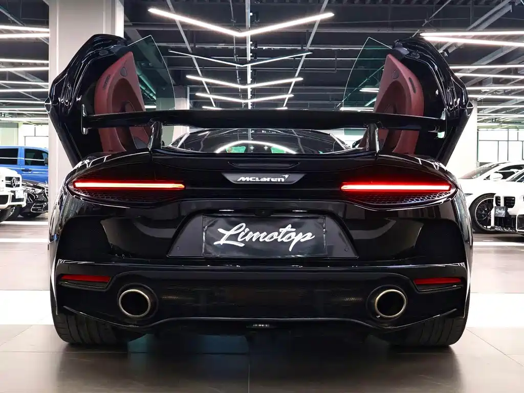 McLaren GT — миниатюра 5