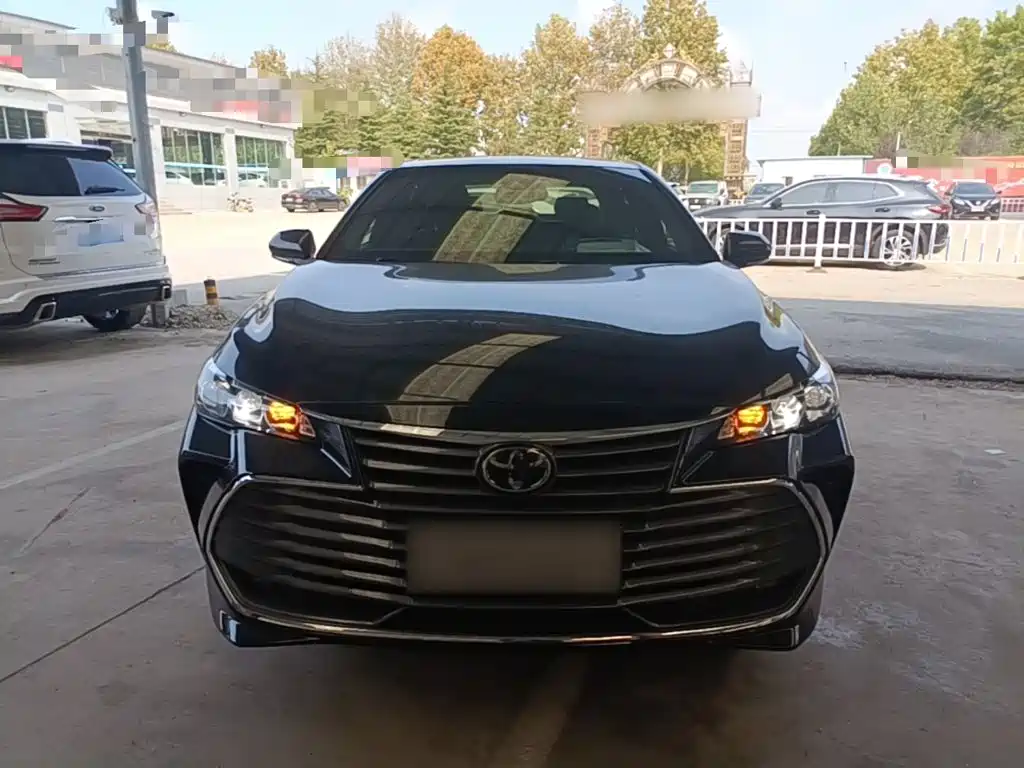 Toyota Avalon — миниатюра 3