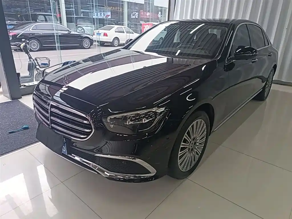 Mercedes-Benz E-Class 2023