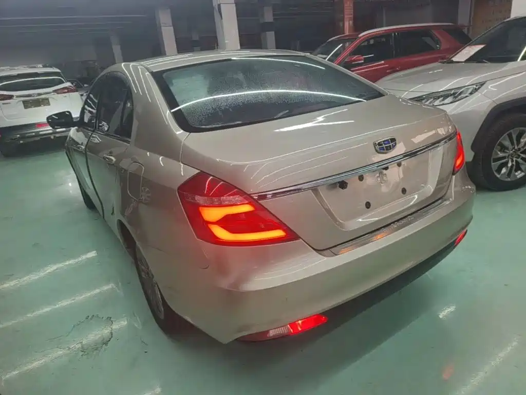 Geely Emgrand — миниатюра 5
