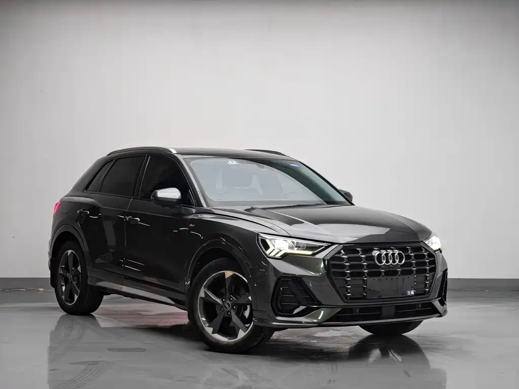 Audi Q3 2023 35 TFSI Fashion (1.4T)