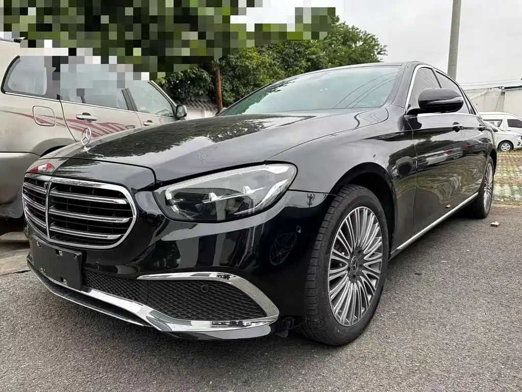 Mercedes-Benz E-Class 2023