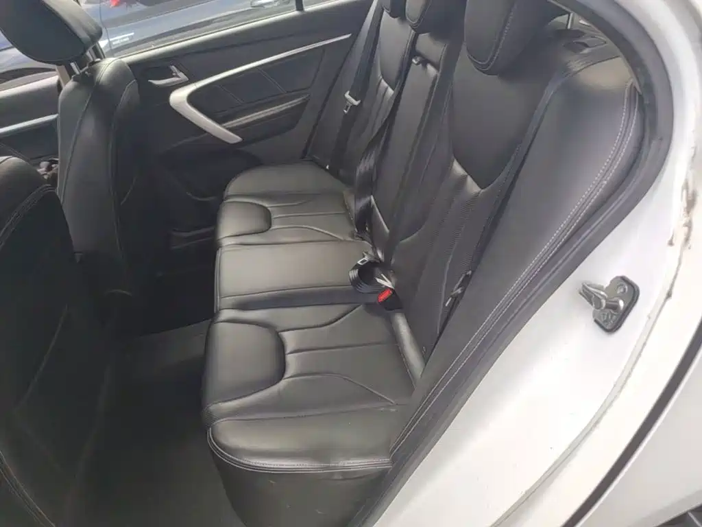 Geely Emgrand — миниатюра 22