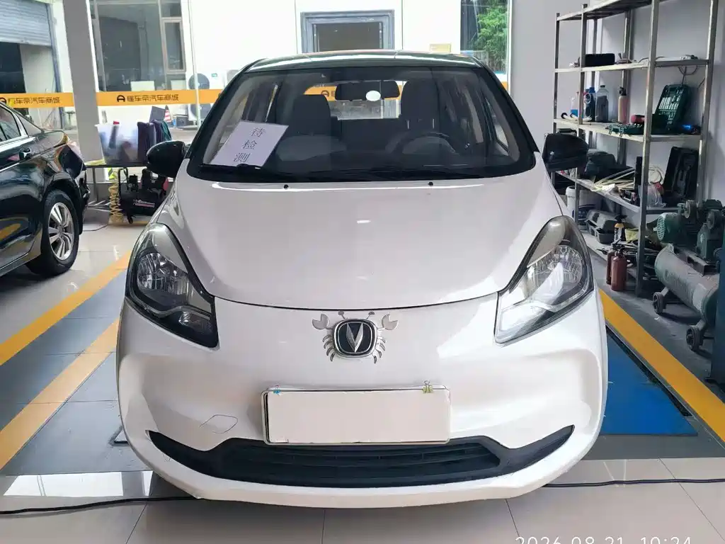 Changan Benben E-Star — миниатюра 2