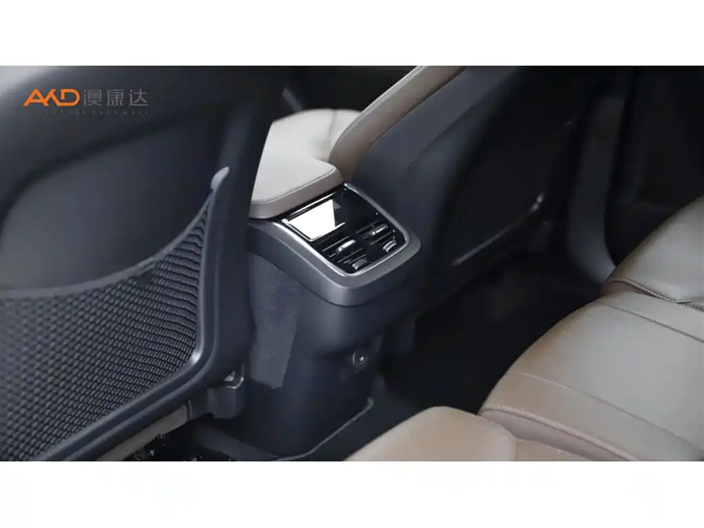 Volvo XC90 — миниатюра 10