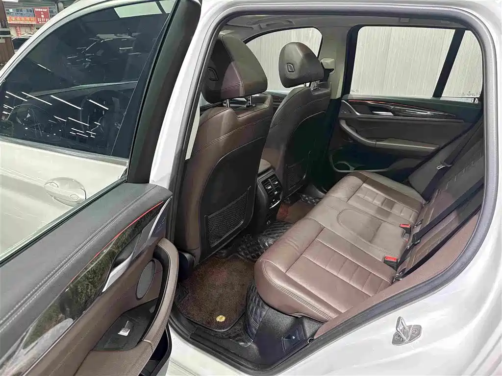 BMW X3 — миниатюра 5