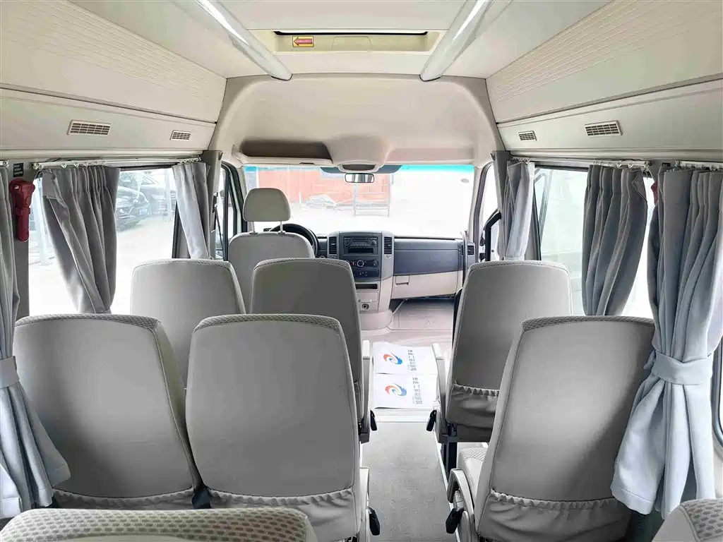 Mercedes-Benz Sprinter — миниатюра 12